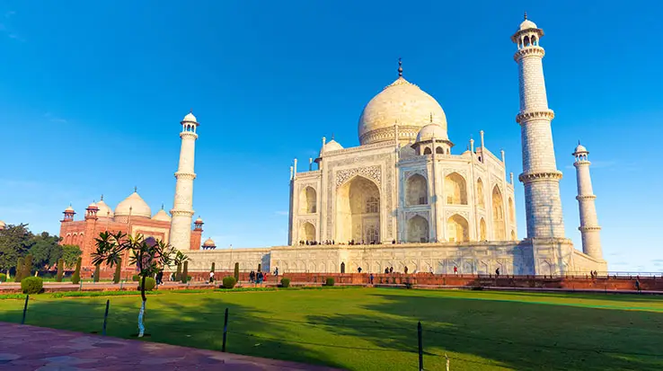 Taj-Mahal-Tour-with-Khajuraho​-IMG-2